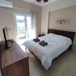 Alexa's Center Apartamento Corinth