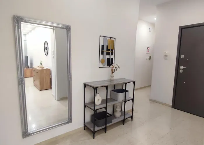 Alexa's Center Lägenhet